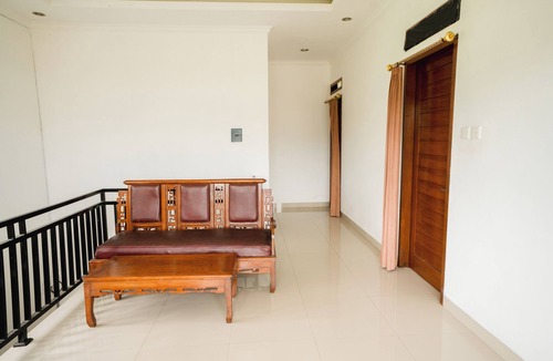 Melayang House | Casa De Arya