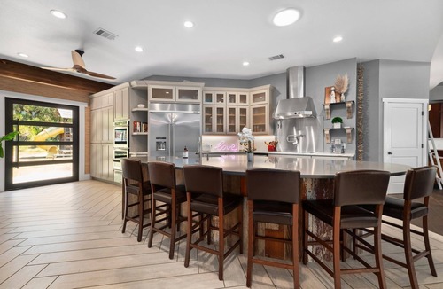 Austin Lake Estates House | Casa de Austin : Private Luxury Home On Secluded Lot; Awesome Pool/Hot Tub!