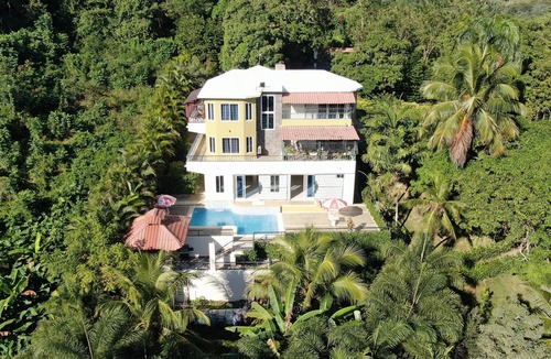 Pedro Brand Villa | Casa de campo La Cigua.
