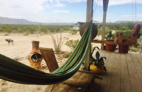 Alpine House | Casa de Creosote: Starry, cozy off-grid Cabin, Terlingua Ranch.
