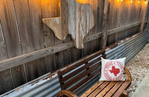 College Station House | Casa De Dixie