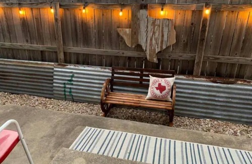 College Station House | Casa De Dixie