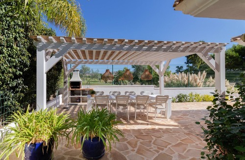 Hoya de los Patos Villa | Casa de Familia, luxury villa with private pool