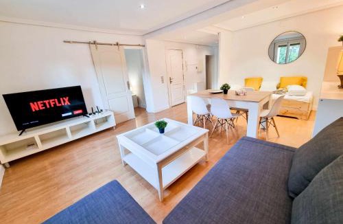 La Magdalena Apartment | Casa de Goya Turistea Suites