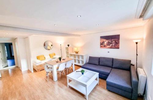 La Magdalena Apartment | Casa de Goya Turistea Suites