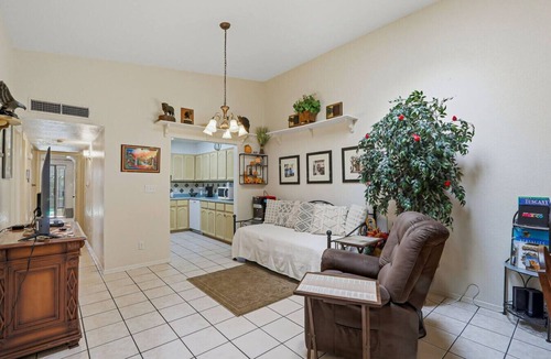 El Paso House | Casa de la Abuelita/Near I-10