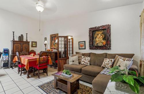 El Paso House | Casa de la Abuelita