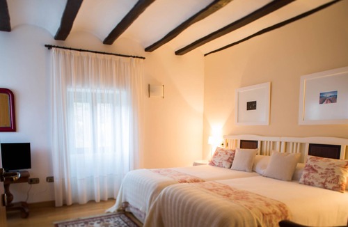 Asiain House | Casa de la Cadena