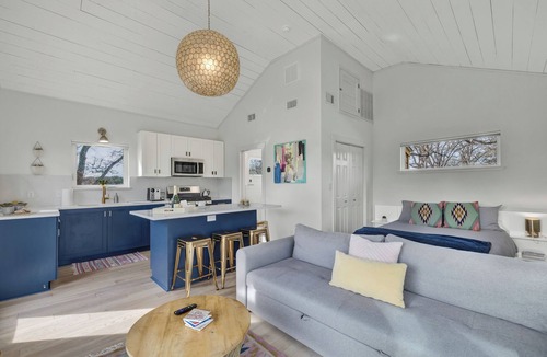 Stonewall House | Casa De La Klein Serene Stargazing Retreat