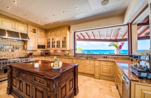 Plum Bay Villa | Casa de la Playa (4/5 Rooms)