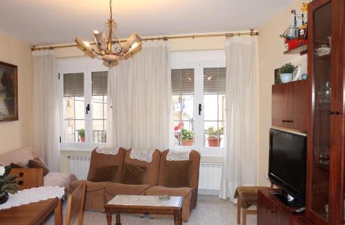 Valdealgorfa House | Casa De La Virginia