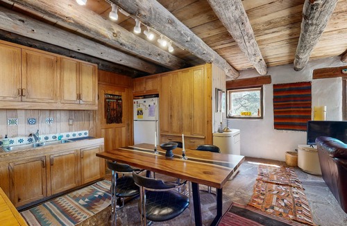 Canoncito House | Casa De Las Piedras | Pueblo Gem | Hike & Views