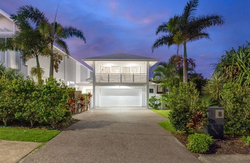 Casuarina House | Casa De Palmeras- 5Bed beachfront holiday home