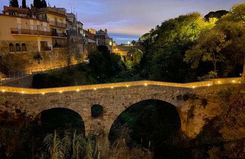Caldes de Montbui House | Casa De Poble Termes Romanes