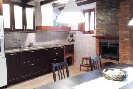 Arbos House | Casa de pueblo con encanto