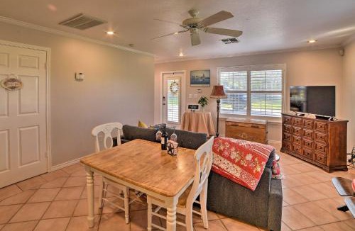 Corpus Christi House | Casa de Samuel - Patio, Fountain & Outdoor Kitchen