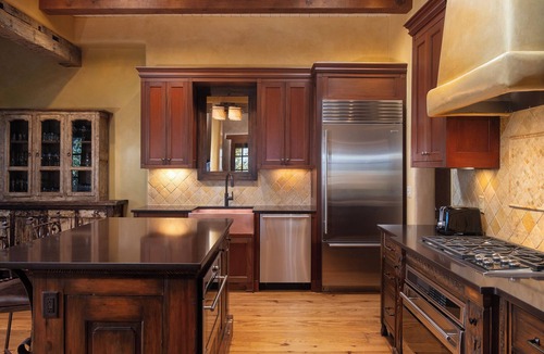 Historic Eastside House | Casa de Shaman | Luxury Eastside Retreat with Mountain Views
