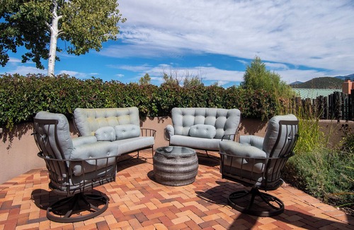Historic Eastside House | Casa de Shaman | Luxury Eastside Retreat with Mountain Views