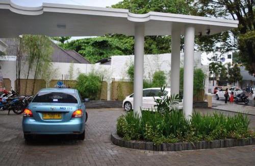 Manado City Centre Hotel | Casa de Wanea Hotel