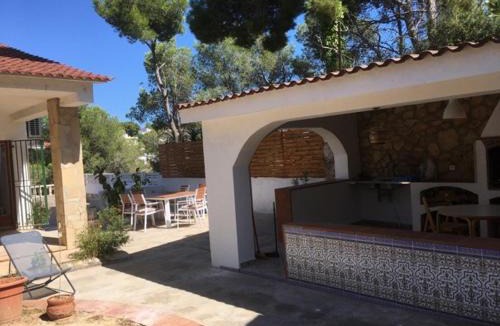 Sant Pere de Ribes House | CASA DEL BOSQUE CON PISCINA EN SITGES