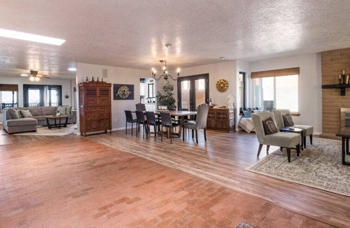 Northeast Heights House | Casa del Encanto · 4/BR,Sleeps 12,Foosball & Grill