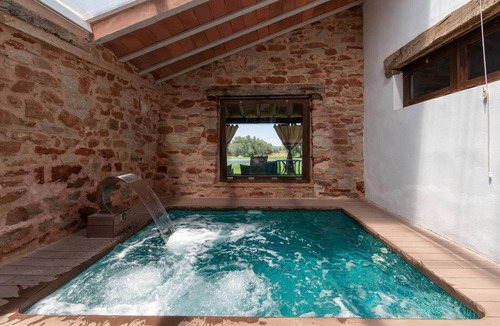 Alcaraz Cottage | Casa del Labrador with Spa and shared pool for 14