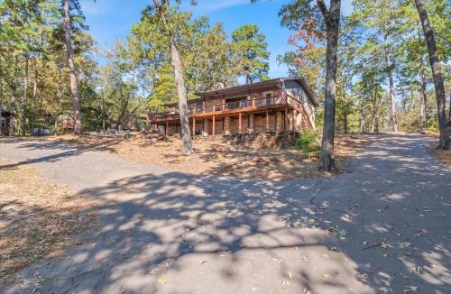 Hawkins House | Casa Del Lago