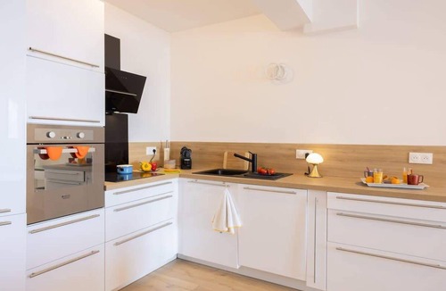 Ville-di-Pietrabugno Apartment | Casa Del Mare