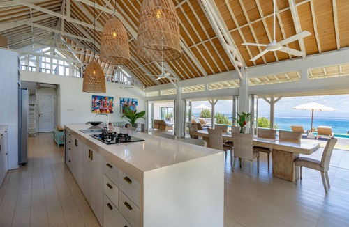 Mushroom Bay Villa | Casa Del Mar