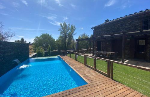 Majaelrayo Ski Chalet | Casa del Ocejón