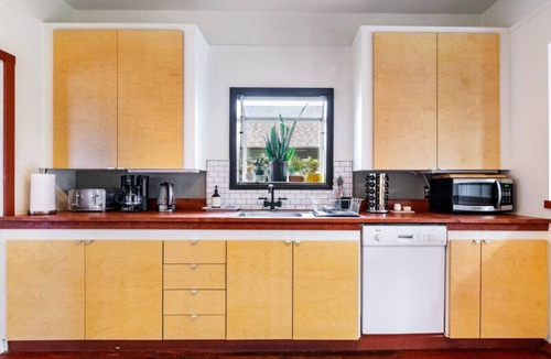 Alberta Arts District House | Casa del Sol - Walk to Alberta Arts District