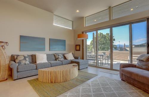 Hood River House | Casa Del Stoke home