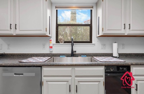Northeast Heights House | Casa Deliciosa - An Irvie Home