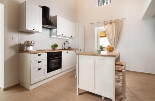 Bribir Apartment | Casa Di Nika private heated pool and jacu - Happy Rentals