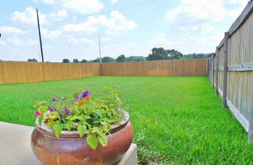Bryan House | Casa di Vino - Backyard BBQ near Messina Hof
