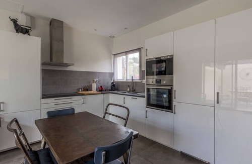 Sommieres Hotel | Casa Dina