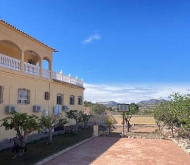 Hondon de las Nieves Apartment | Casa Duseña Luna