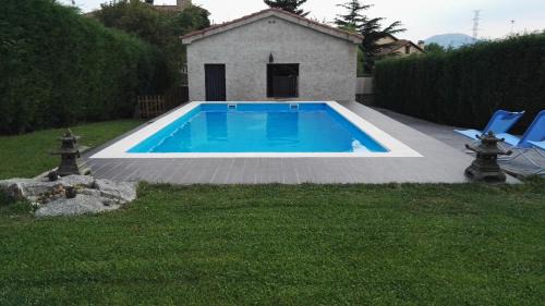Otero de Herreros House | Casa El balcón de Iria