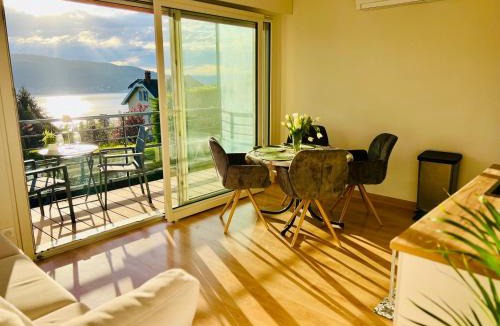Veyrier-du-Lac Apartment | Casa Elisa