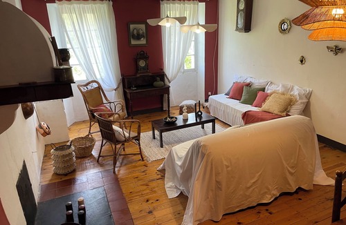 La Sacristie House | Casa Emma – At the Foot of the Canigó, a Family Home Between Sea and Mountain