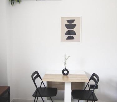 L'Ampolla House | Casa en l'Ampolla, patio y bbq, cerca de la playa, Pet Friendly