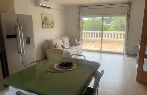 Olivella House | Casa en la Montaña Cerca de la Playa