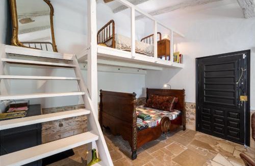 Costa Dorada Villa | Casa en olivera a 3 km de la costa
