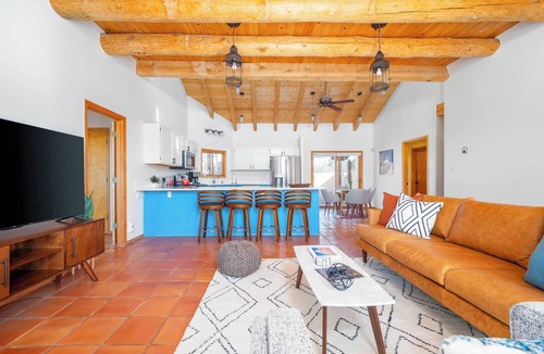 Eldorado at Santa Fe House | Casa Escondido- Quiet | Decks | 3BR | El Dorado