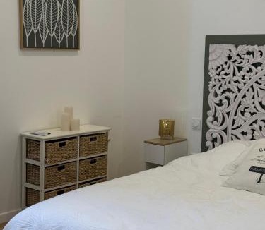 Plougastel-Daoulas House | Casa Escuela