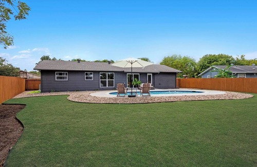 South Manchaca House | ~ Casa Esmeralda ~South Austin Oasis- Private Pool