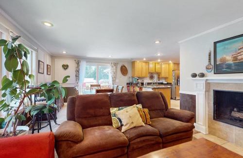 Lakewood House | Casa Esmeralda