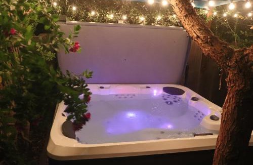 Salinas House | Casa Esperanza. Peaceful Get Away W/Hot tub.