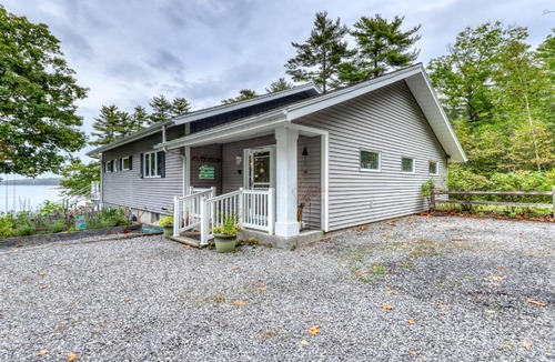 Sebascodegan Island House | Casa Familia