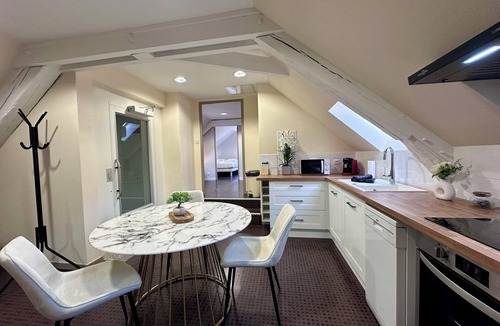Brive-la-Gaillarde Apartment | Casa Foch - T3 pour 3 personnes - Parking - Proche Hyper Centre